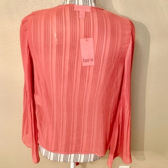NWT Bar III Wrap Blouse XXS Salmon Orange Pink “Dark Starfish” Bell Sleeves Boho - Picture 9 of 16
